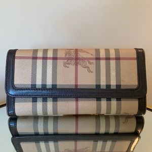 Burberry wallet